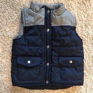 Cherokee navy and gray puffer vest